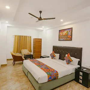 Fabexpress Taj Residency Near Yashobhoomi Convention Centre *** Delhi (National Capital Territory of India)