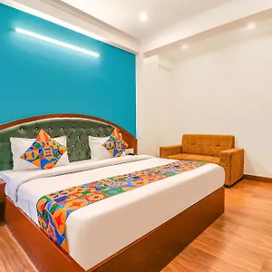 Fabhotel Lime Tree Near Yashobhoomi Convention Centre *** Delhi (National Capital Territory of India)