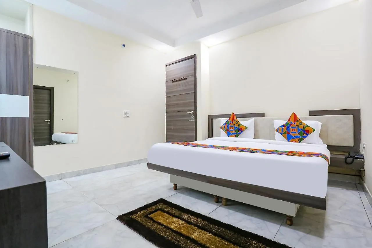 Fabexpress Royal Orbit Hotel Delhi