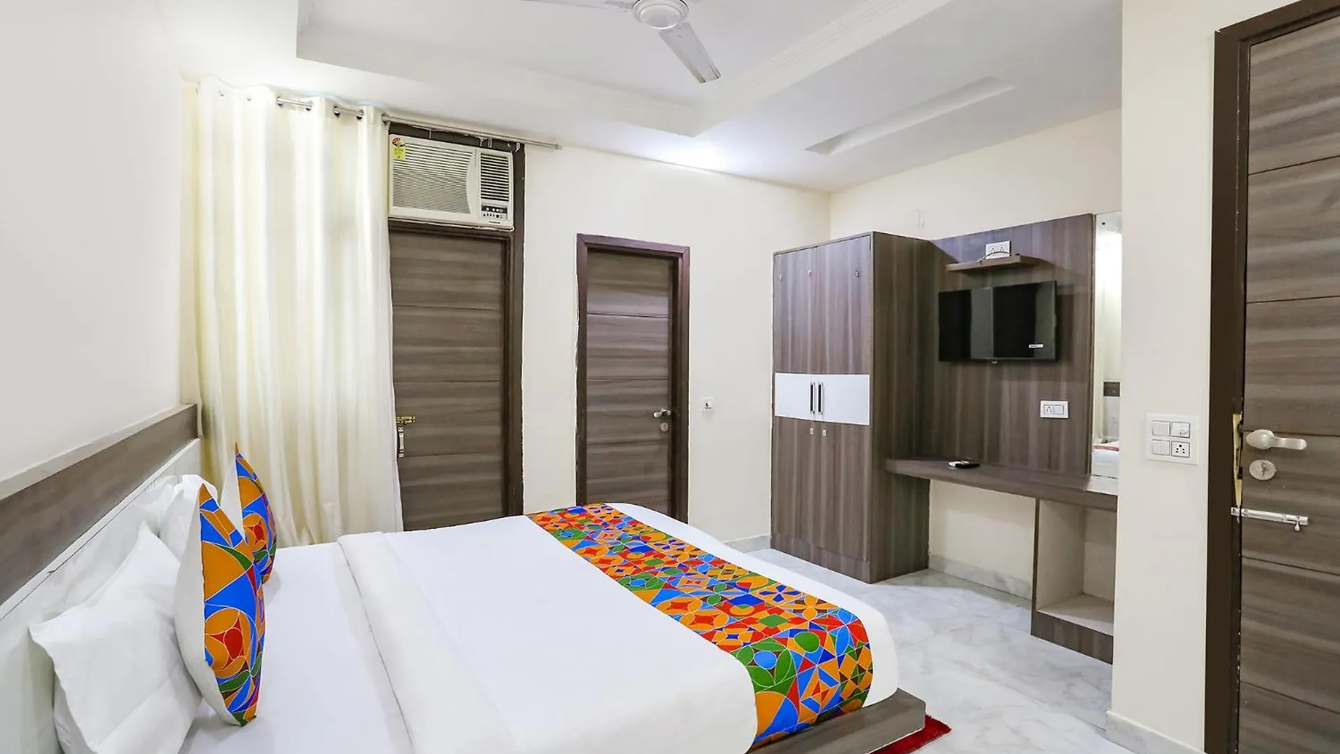 ***  Fabexpress Royal Orbit Hotel Delhi  India